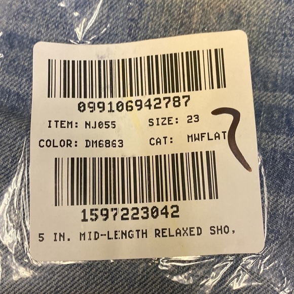 MadeWell Relaxed Mid-Length Denim Shorts NJ055 - Picture 7 of 7